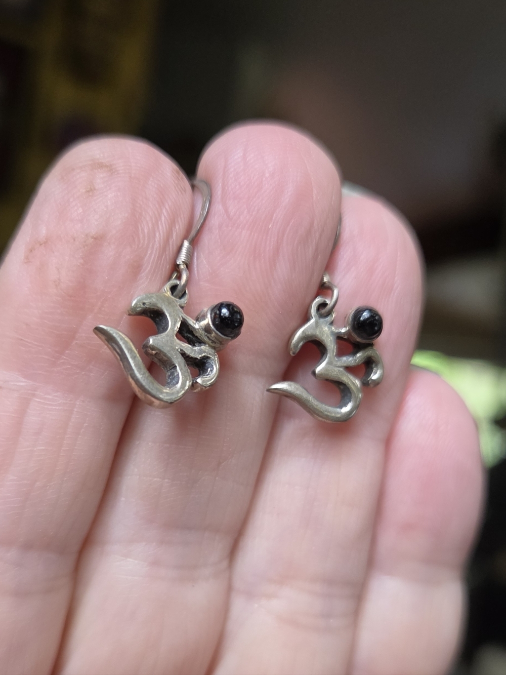 Om Symbol Sterling Earrings Natural Black Onyx - Picture 4 of 7